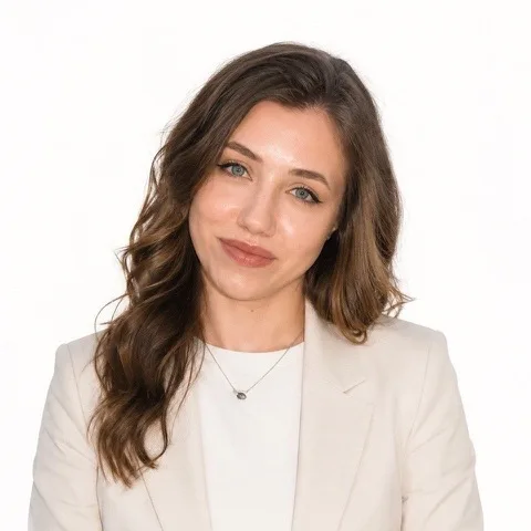 Cristina R.